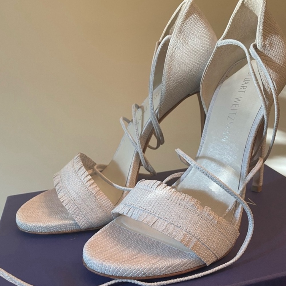 Stuart Weitzman 8.5 lace-up heels